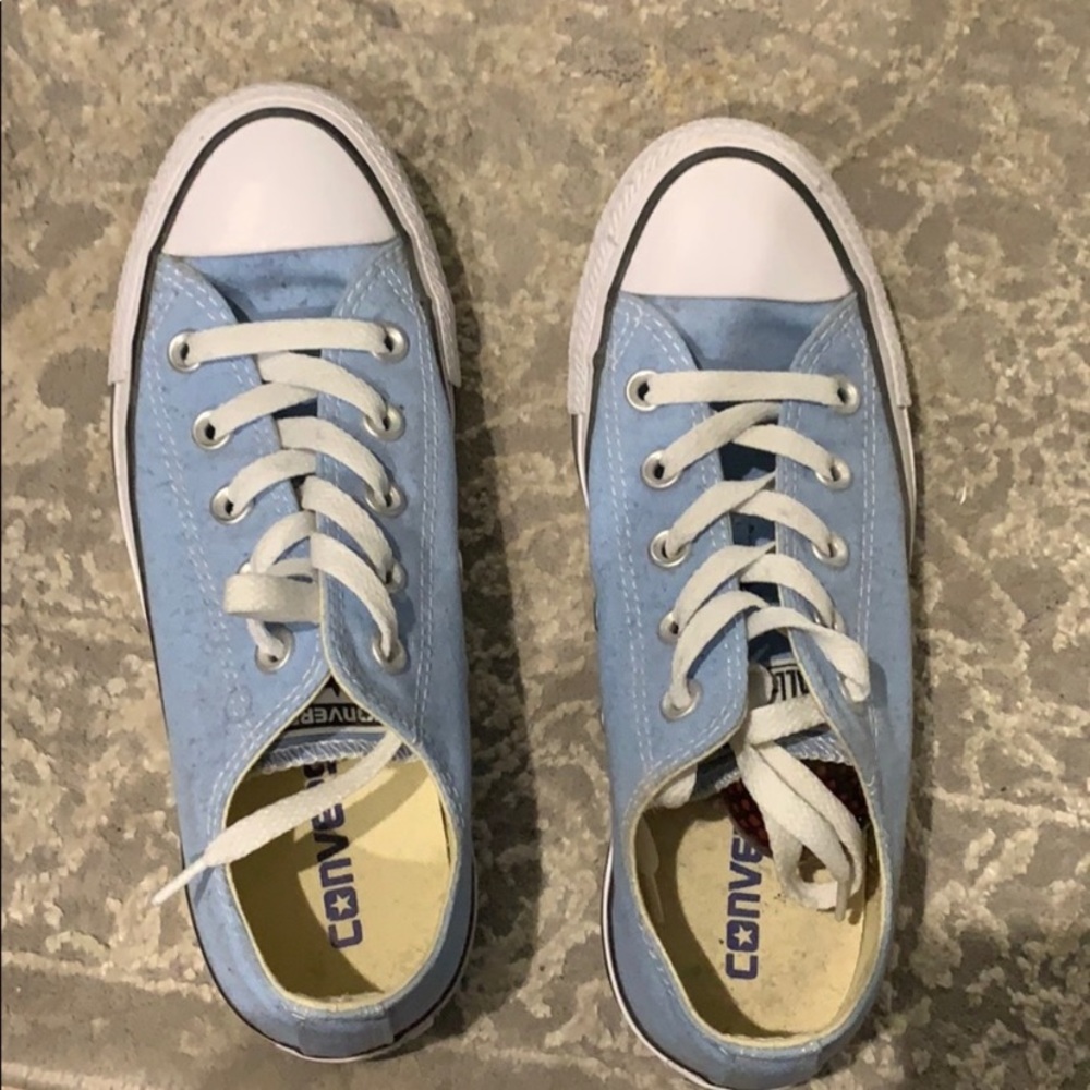 blue converse